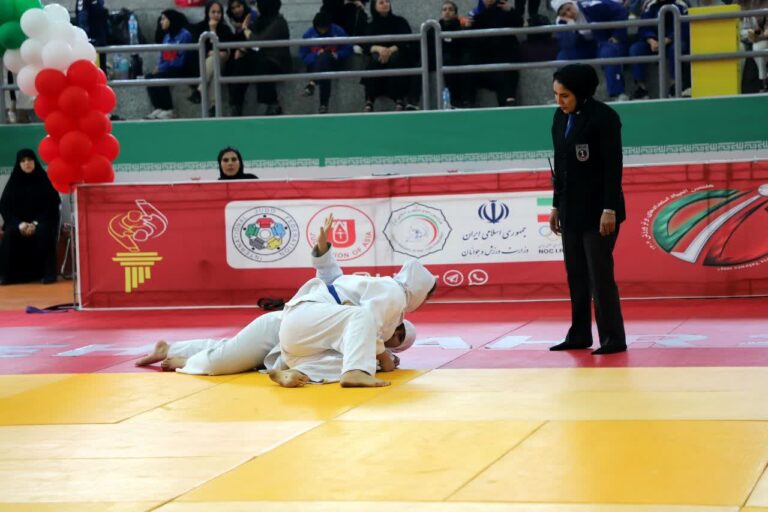 قضاوت داور شایسته استان مرکزی در مسابقات ملی جودو